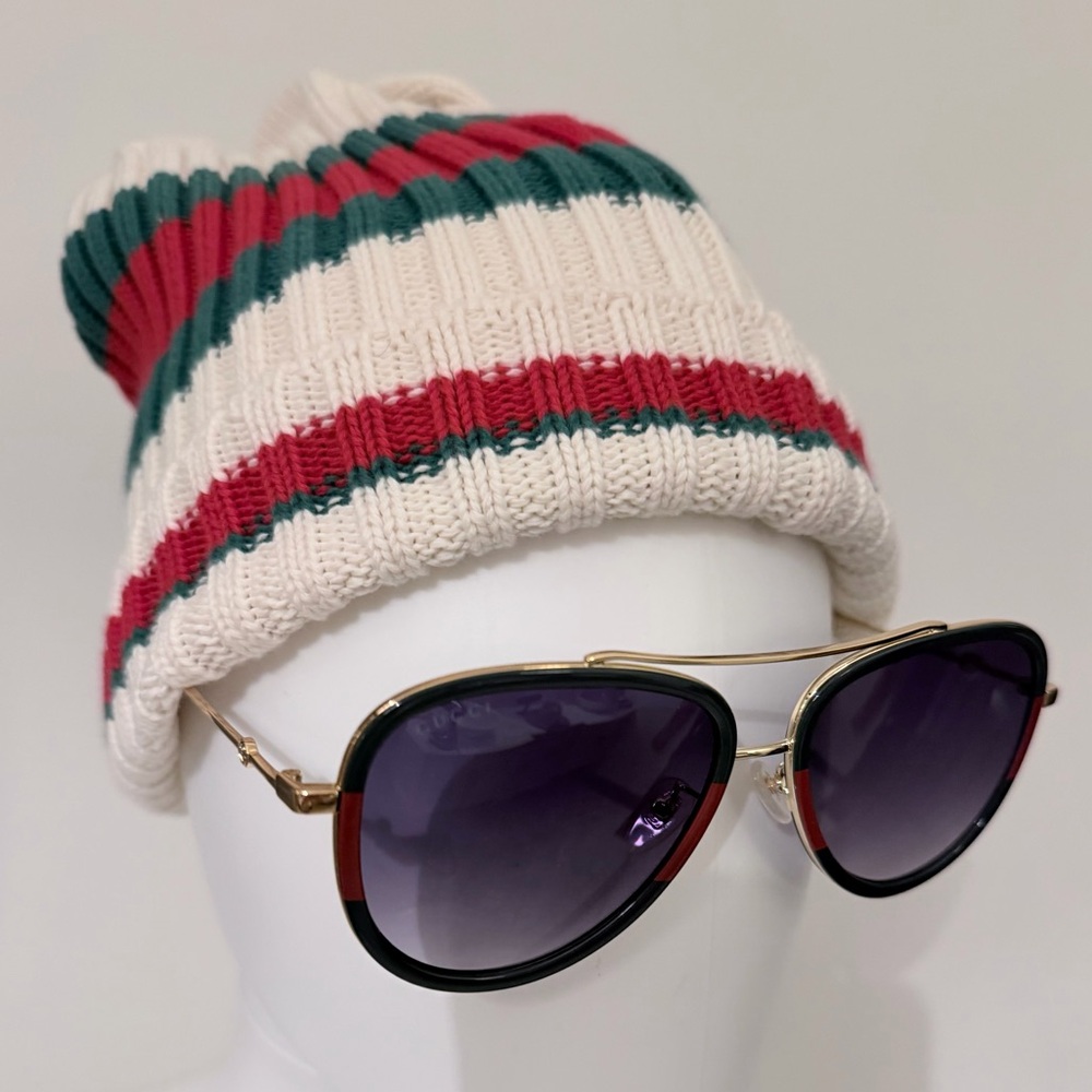 AUTHENTIC Gucci Cream Ribbed Beanie with Red & Green Stripes
